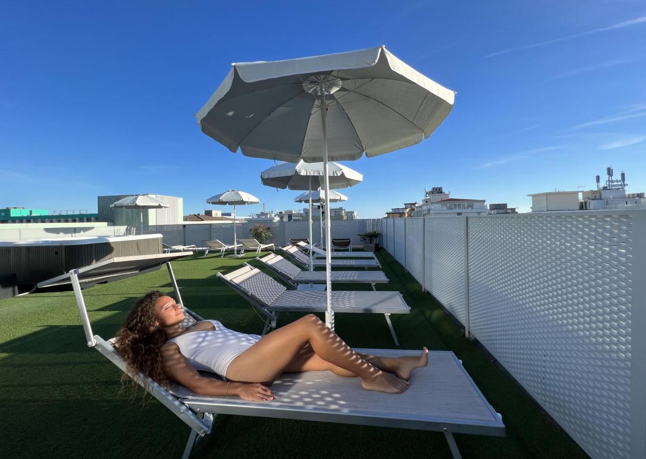 Hotel Pillon Bibione Luaran gambar