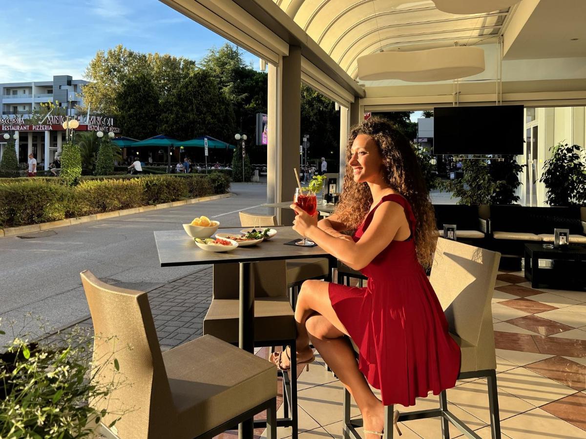 Hotel Pillon Bibione Luaran gambar
