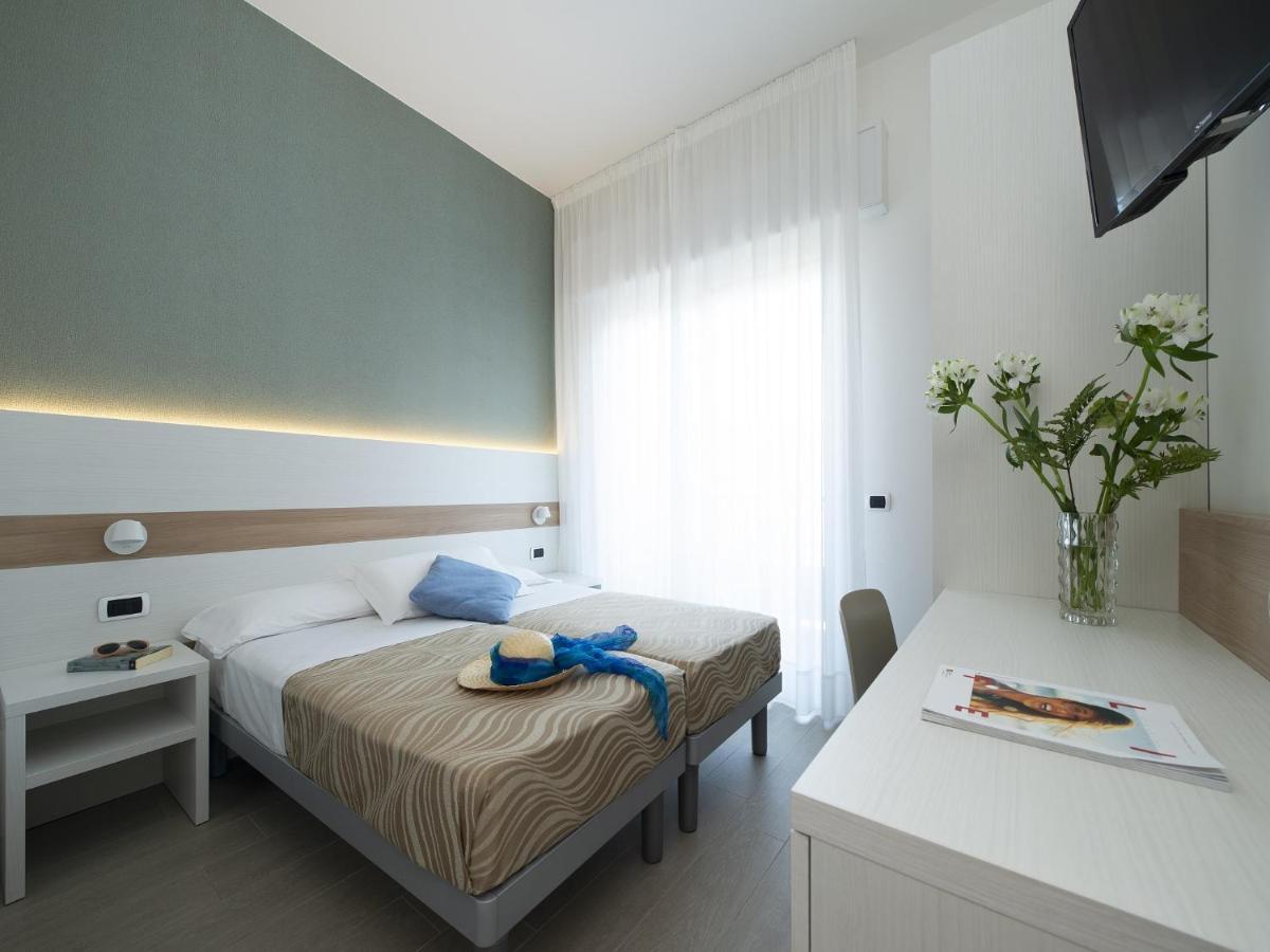 Hotel Pillon Bibione Luaran gambar