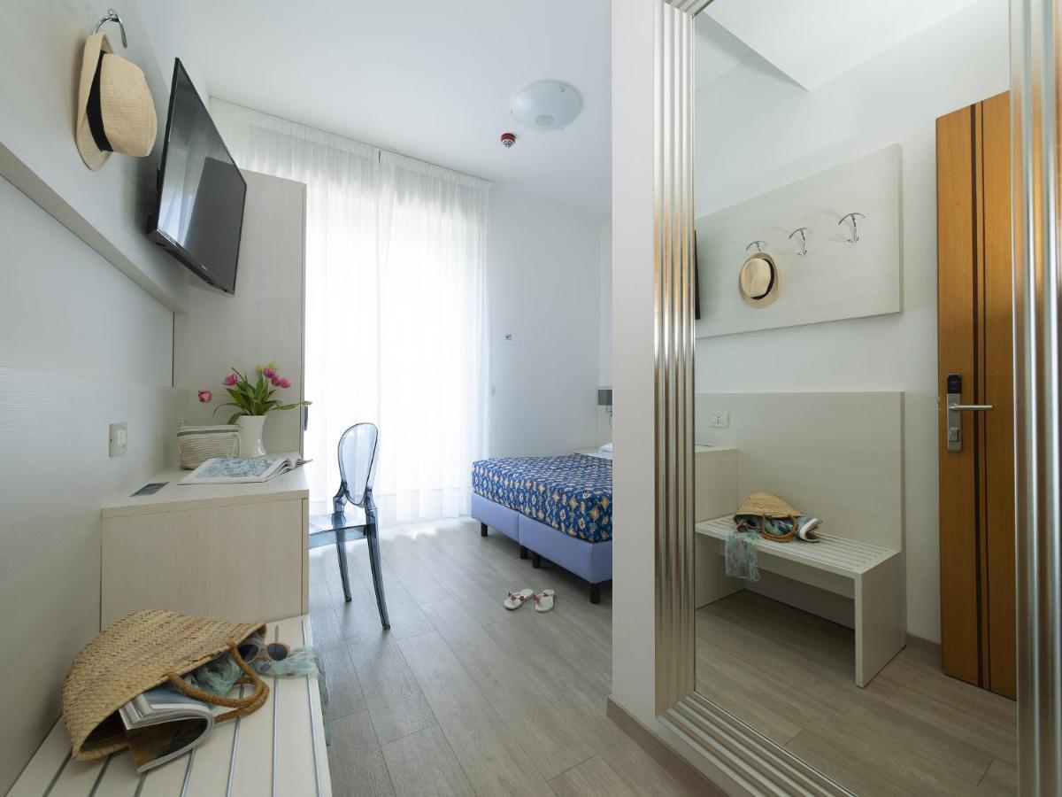 Hotel Pillon Bibione Luaran gambar
