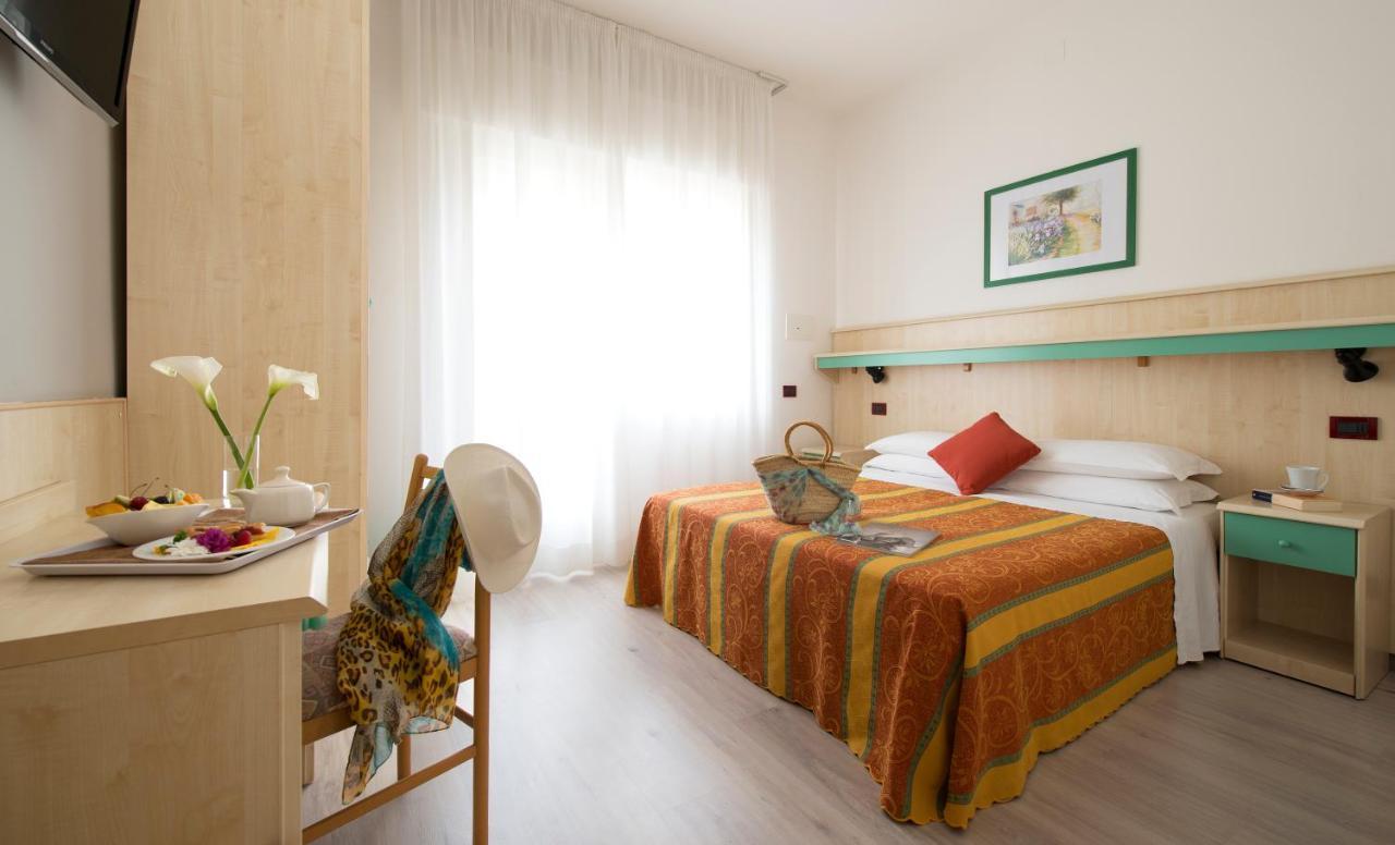 Hotel Pillon Bibione Luaran gambar