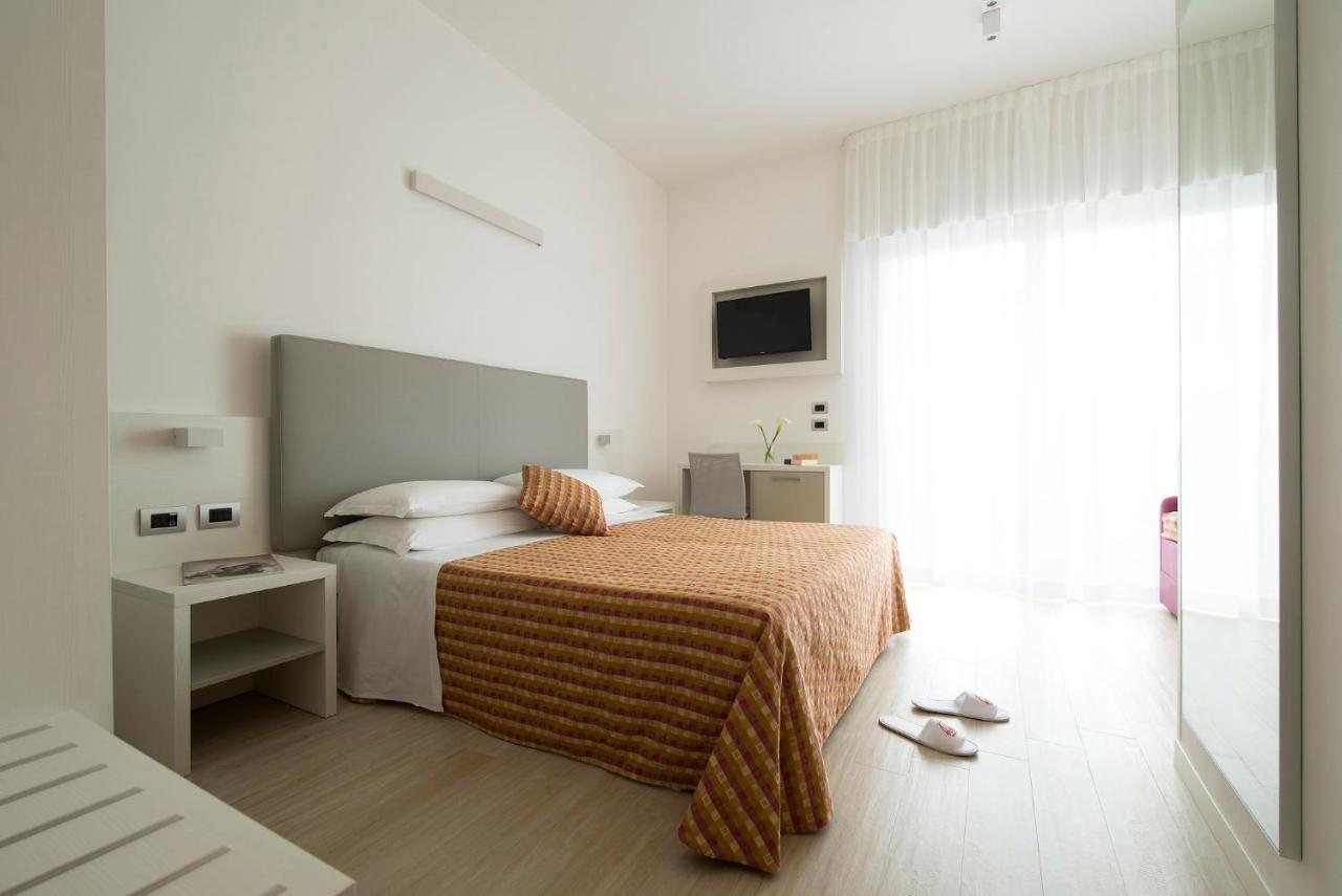 Hotel Pillon Bibione Luaran gambar