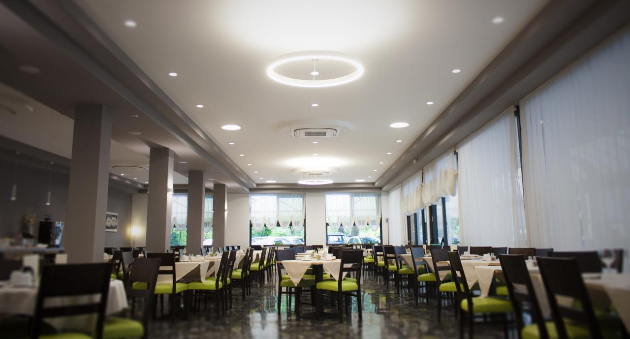 Hotel Pillon Bibione Luaran gambar
